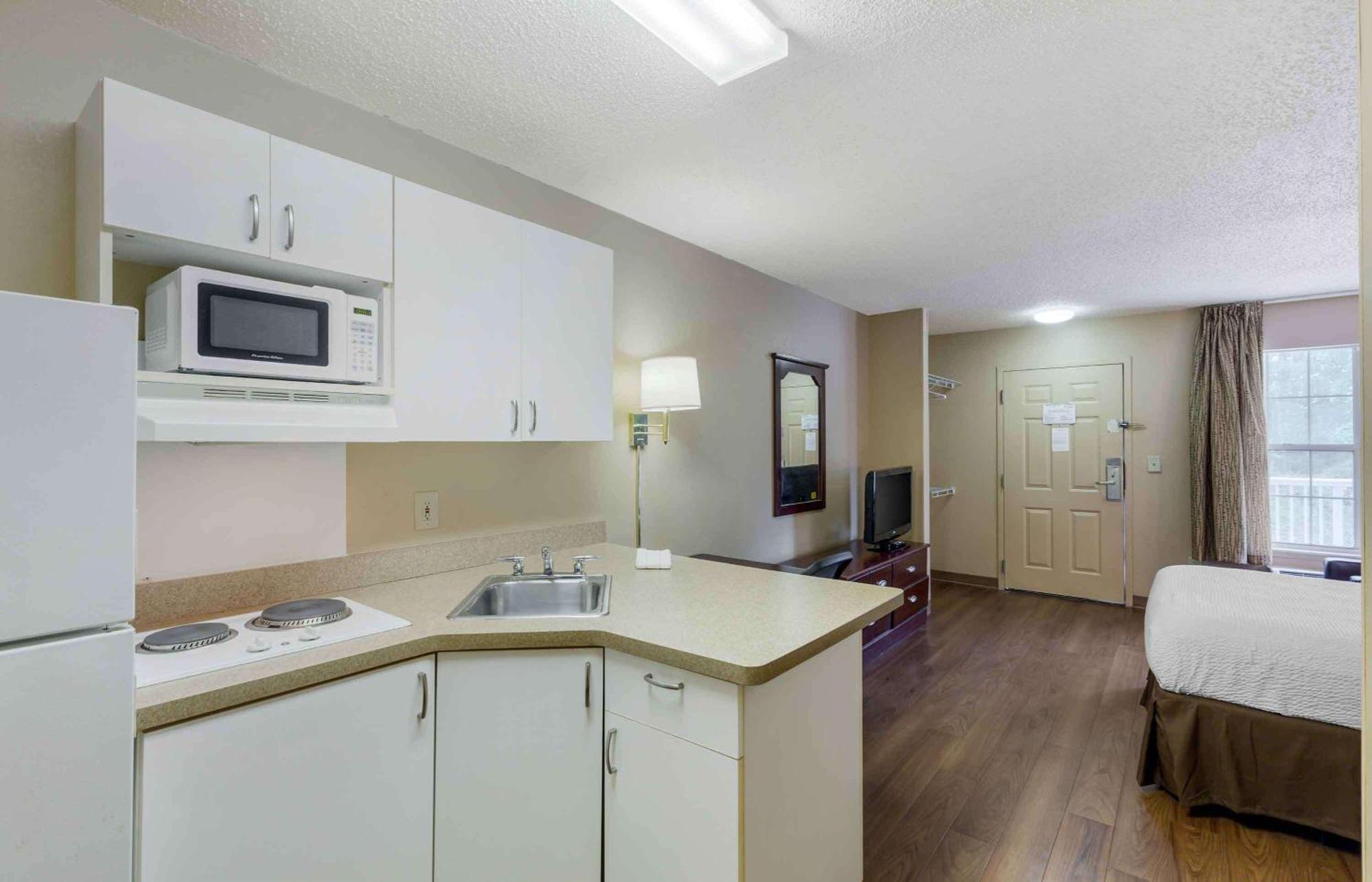 Extended Stay America Select Suites - Raleigh - Rdu Airport Morrisville Exterior photo
